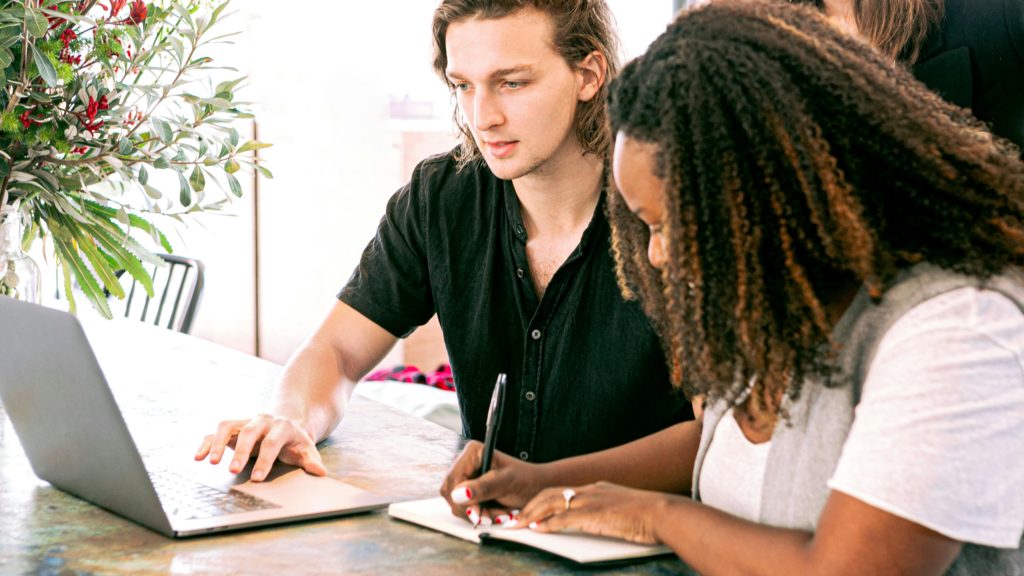 Die Kraft des Online Marketings: Strategien und Bedeutung im digitalen Zeitalter